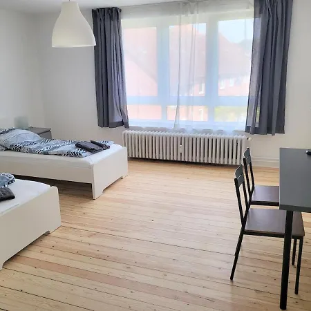 Apartment Jachmannstrasse 3og Links 2,5