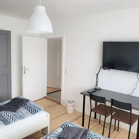 Apartment Jachmannstrasse 3og Links 2,5