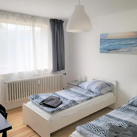Apartment Jachmannstrasse 3og Links 2,5 *